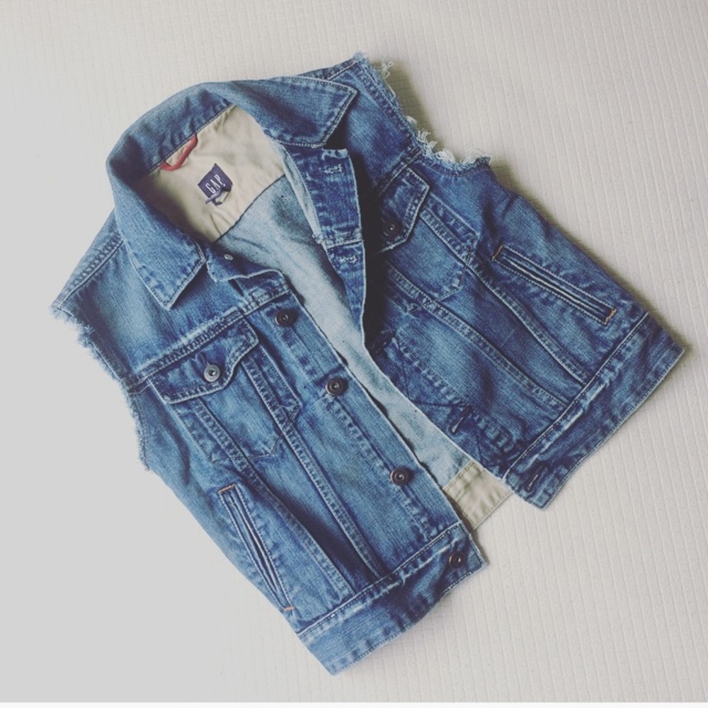 Gap vest